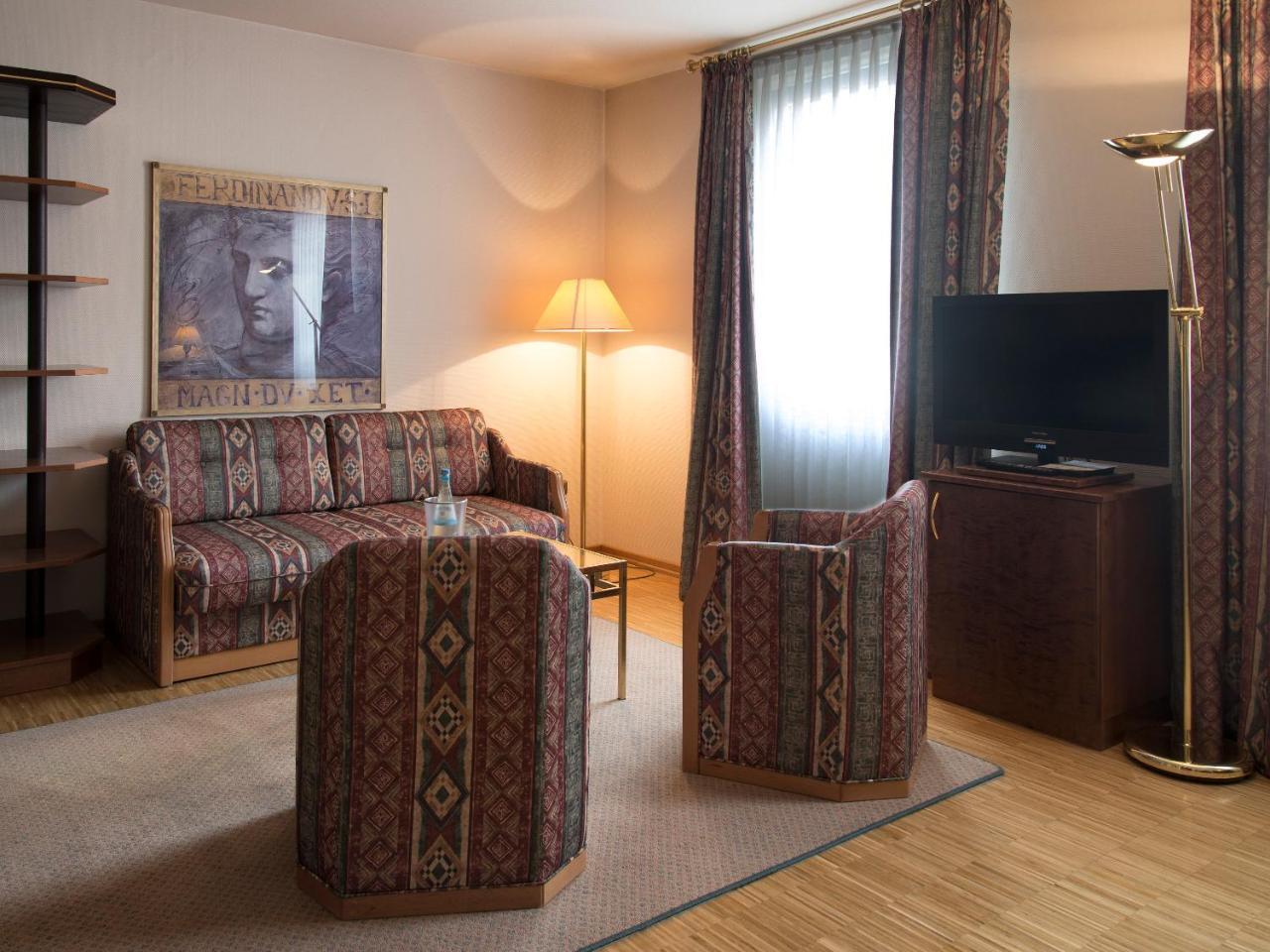 Posthaus Hotel Residenz ครอนแบร์ก อิม เทานุส ภายนอก รูปภาพ